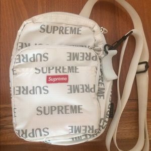 Supreme 3M Reflective Shoulder Bag
